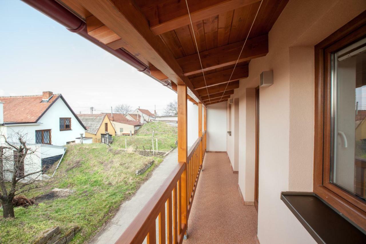 Hotel Sklipek Vinarstvi Paul Velké Bílovice Exterior foto